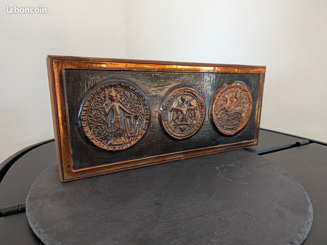 Ancien coffret à bijoux en bois et métal – Style Néo-Gothique / Médiéval – Vintage (image 1)