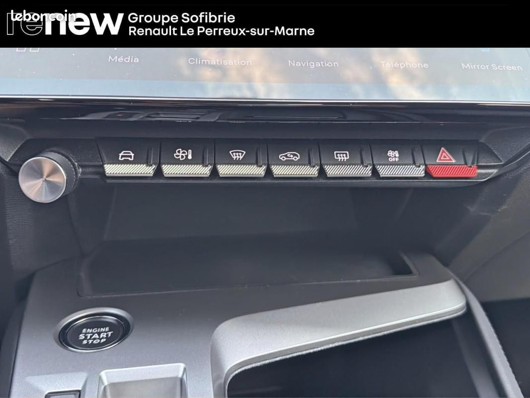 Peugeot 408 PHEV 225 e-EAT8 Allure Pack (image 23)