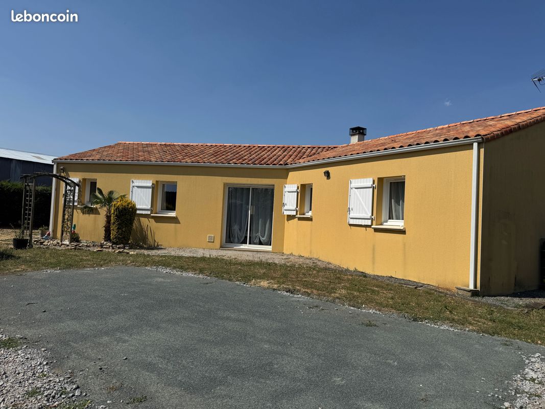 Maison 5 pièces 111 m² · à Thiré · 111 m² · 221 550 €