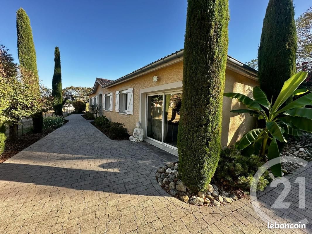 Maison 5 pièces 123 m² · à Villieu-Loyes-Mollon · 123 m² · 430 000 €