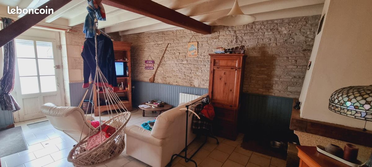 Maison 9 pièces 274 m² - Coulon 79510 (image principale 7)