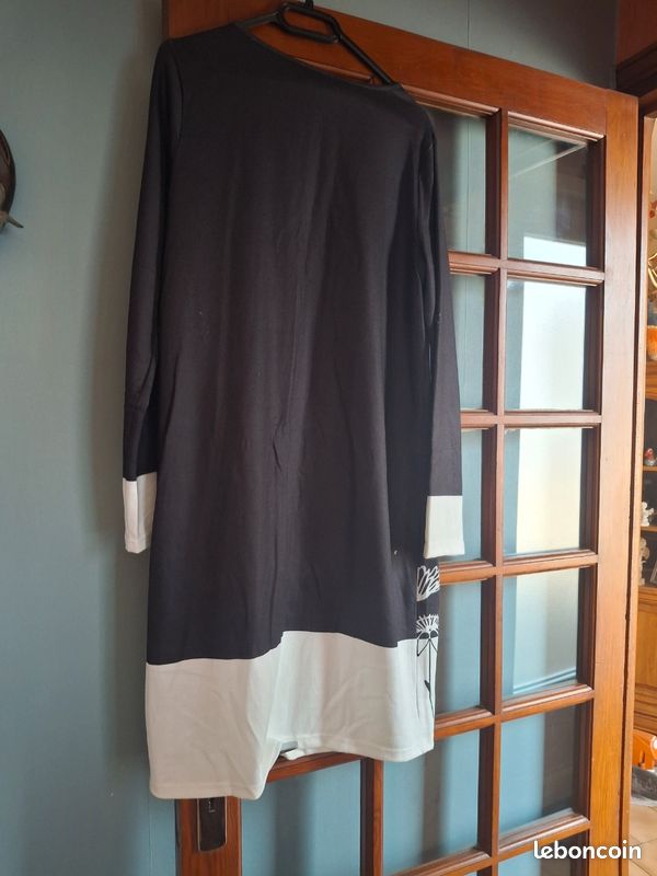 Robe manche longue (image 2)
