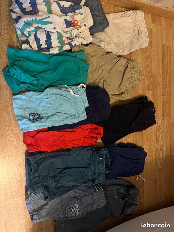 Lot de vêtements garçon Collège Laval (12 ans