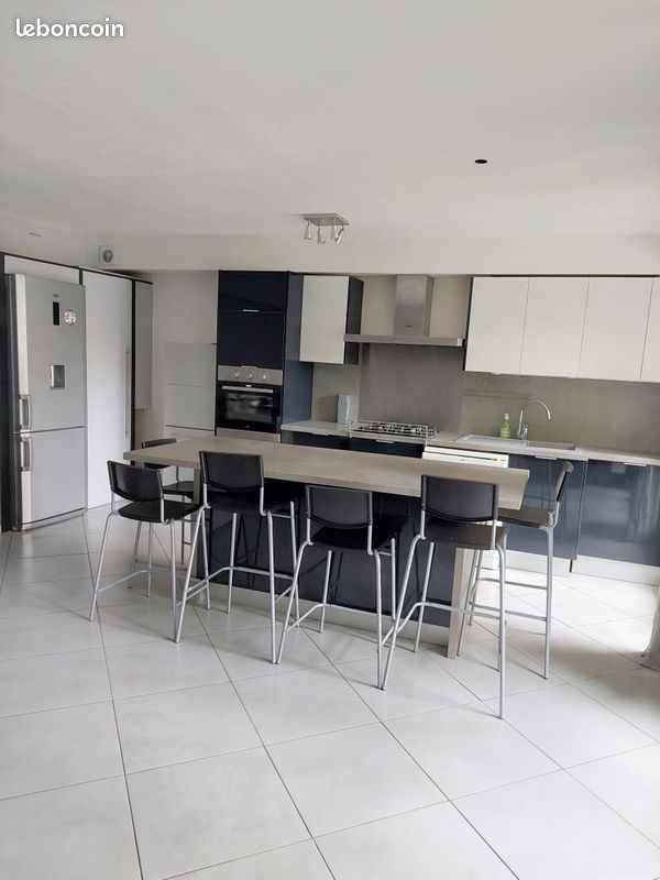 Appartement 3 pièces 70 m² · à Combs-la-Ville · 70 m² · 1 200 €/mois