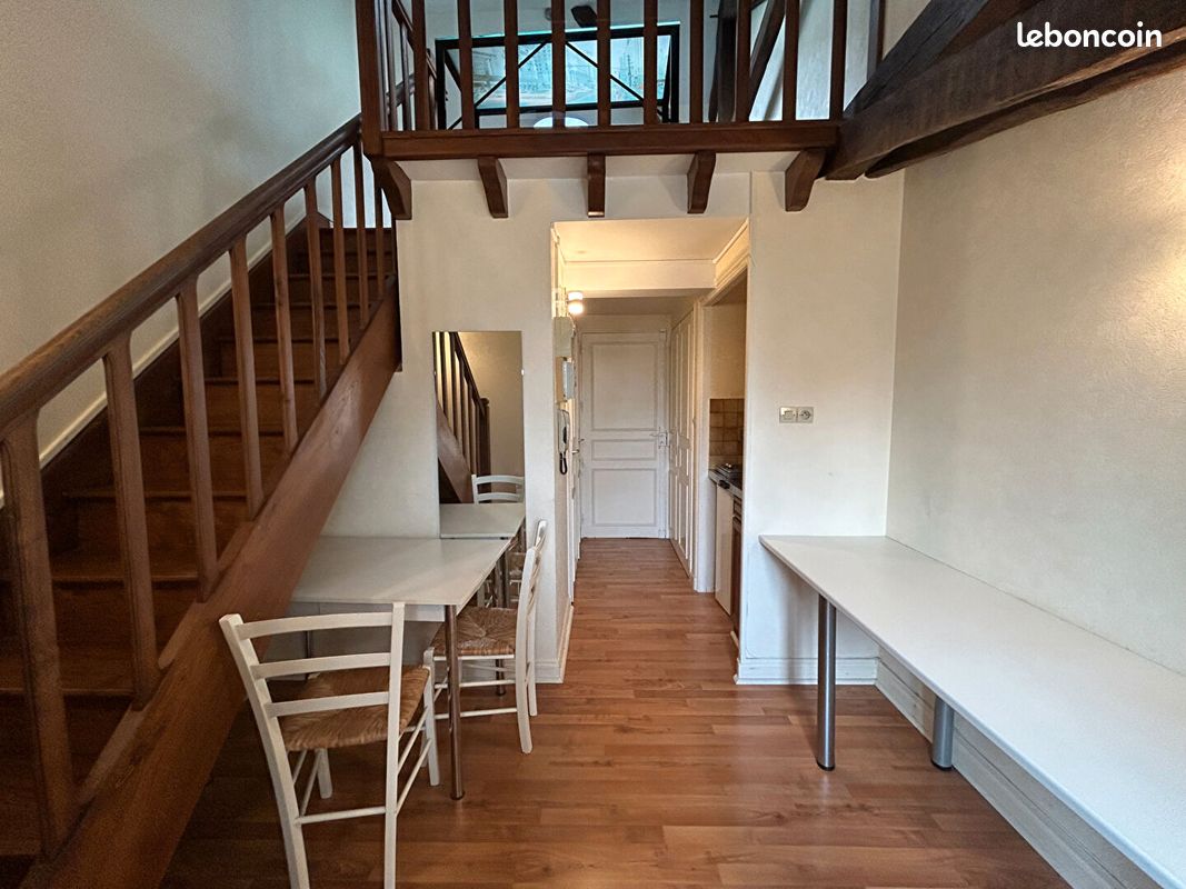 Appartement 1 pièce 18 m² · à Poitiers · 18 m² · 450 €