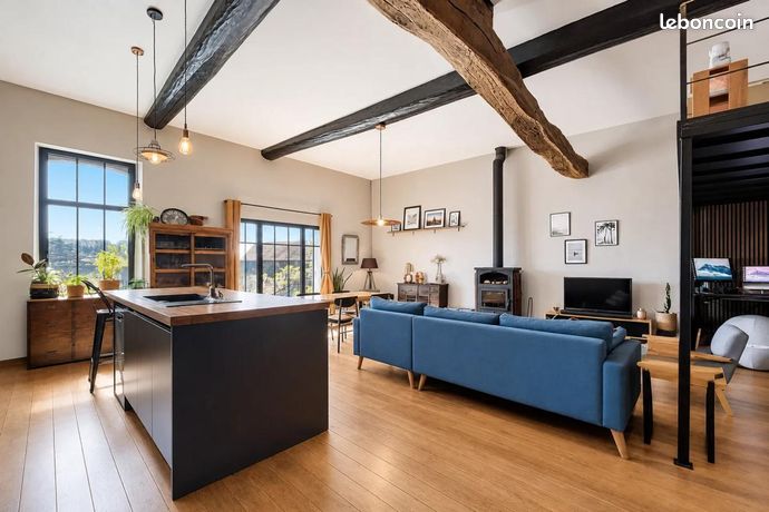 Propriété 7 pièces 198 m²
