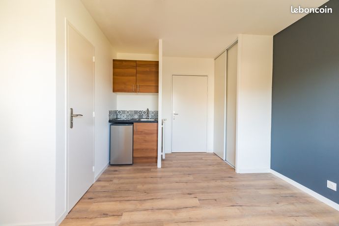 Studio 1 pièce 19 m²