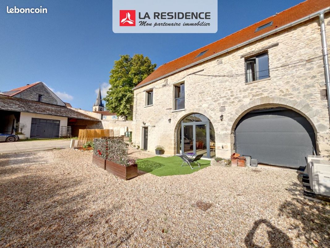 Maison 7 pièces 173 m² · à Montainville · 173 m² · 475 000 €