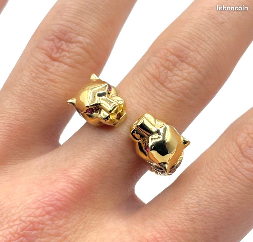 Bague Chevalière Panthère Or Jaune 18 Carats Zircons Montres
