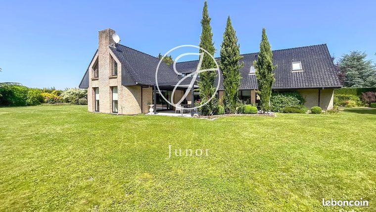 Propriété 12 pièces 544 m²