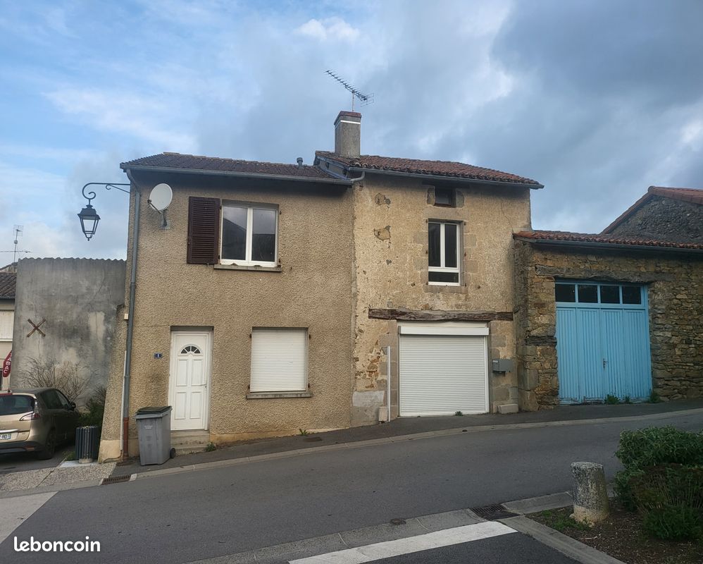 Maison 5 pièces 100 m² · à Berneuil · 100 m² · 29 000 €