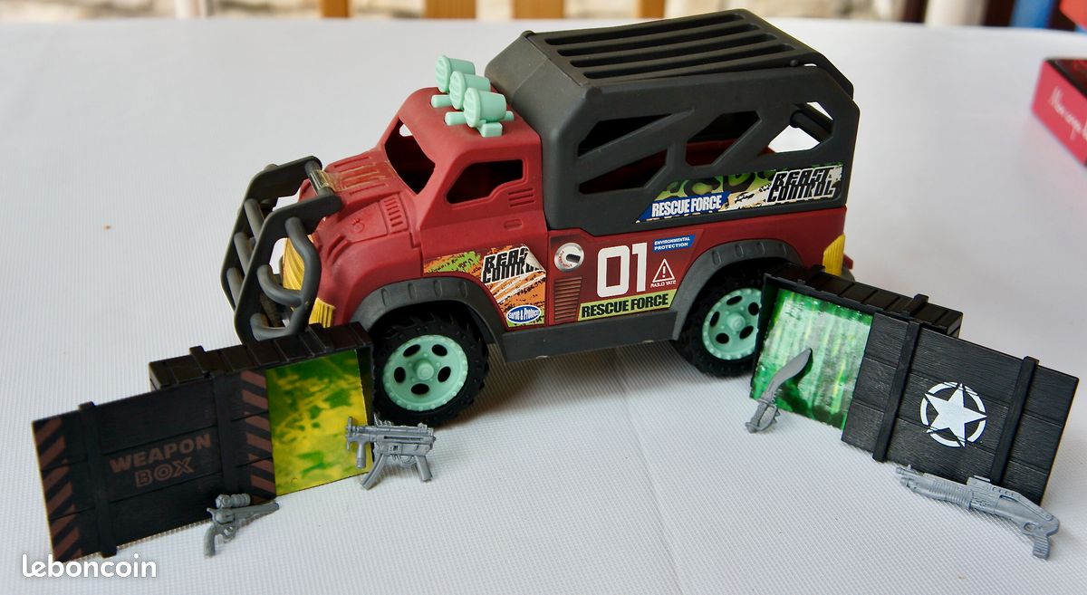 Camion transport dinosaure + dinosaure + personnage + armes (image 2)