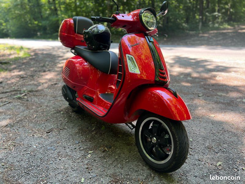 🟥🖤 Vespa GTS 300 HPE – 2019 – 500 km – Édition unique 🖤🟥 Motos