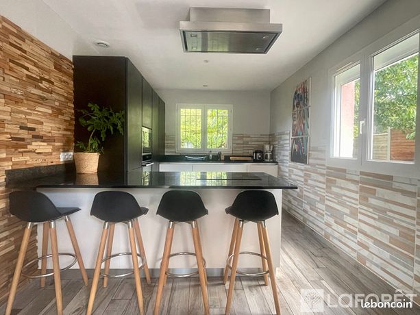 Villa 7 pièces 161 m²