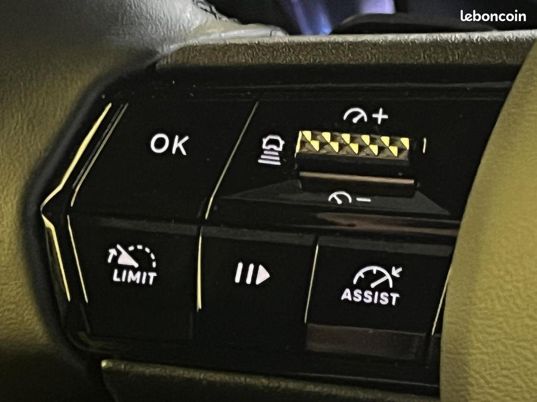 ALFA ROMEO JUNIOR 1.2 Ibrida - 145 - BV eDCT6 Premium (image 19)