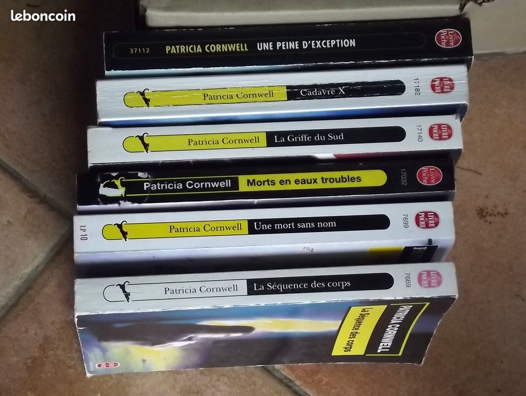 Lot 6 poches Patricia Cornwell (image 4)