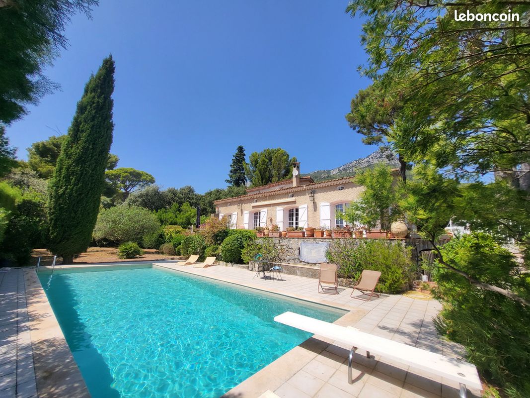 Maison 6 pièces 178 m² · à La Valette-du-Var · 178 m² · 850 000 €