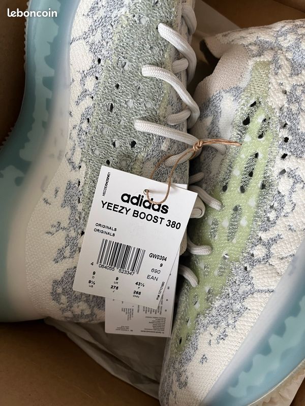 Yeezy boost 380 alien blue Chaussures