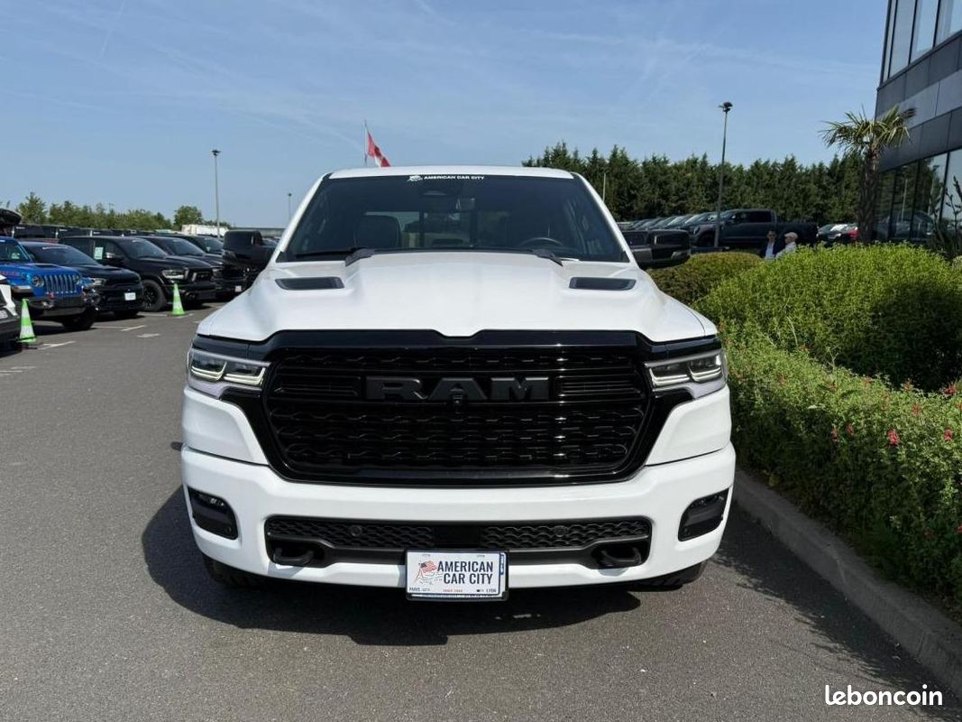 Dodge ram 1500 crew limited night edition rambox (image 9)