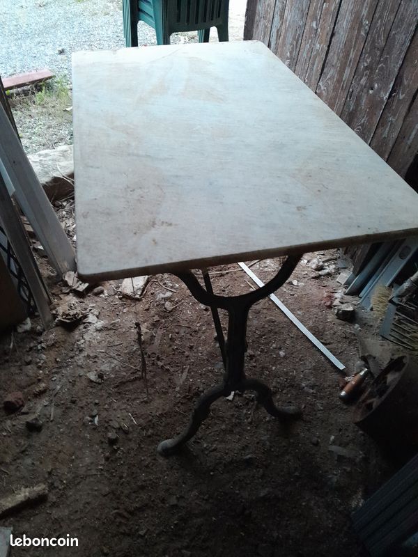Table de bar (image 1)