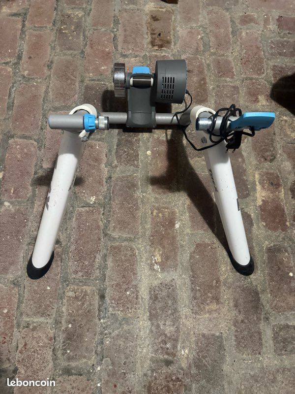 Home traîner Tacx Flow Smart (image 1)
