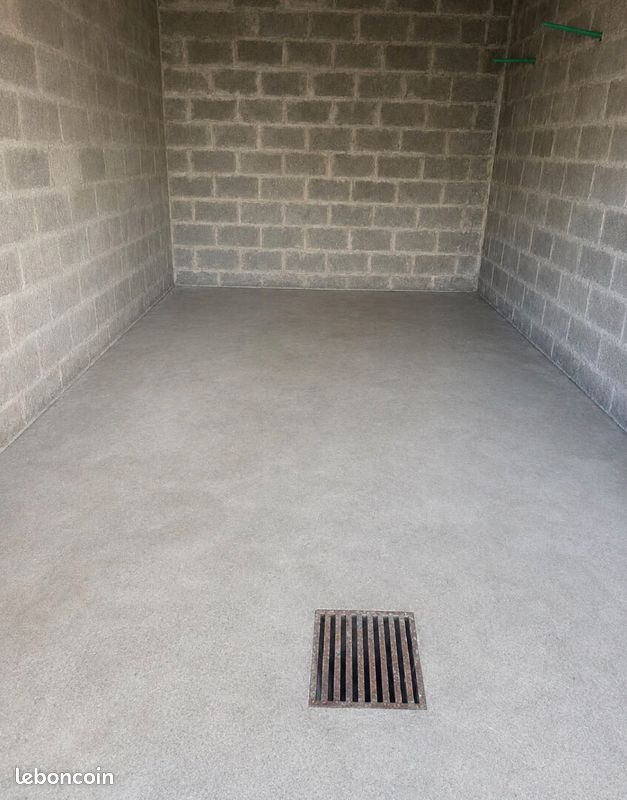 Parking/box VILLEURBANNE · 14 000 €