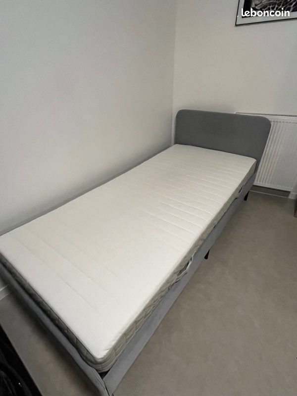 Lit + sommier à lattes + matelas IKEA (image 6)