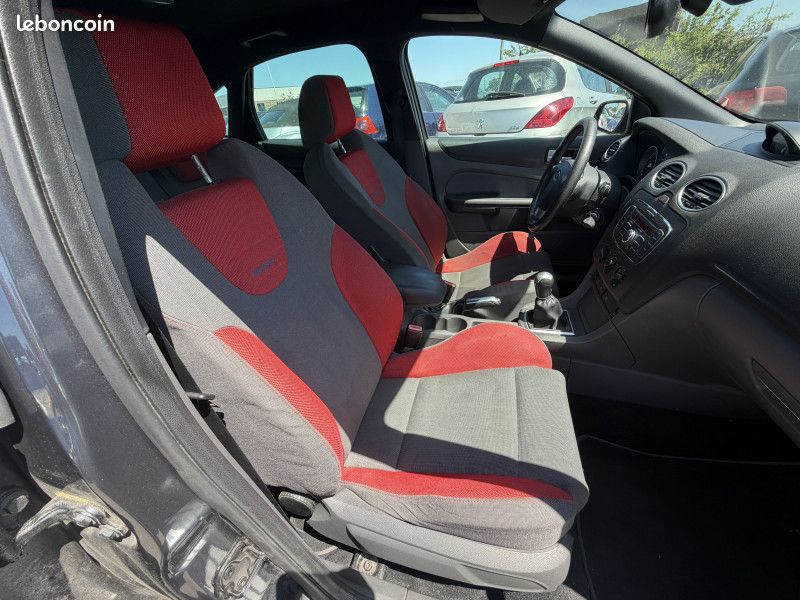 Ford FOCUS 2.5T 225CH ST 5P (image 12)