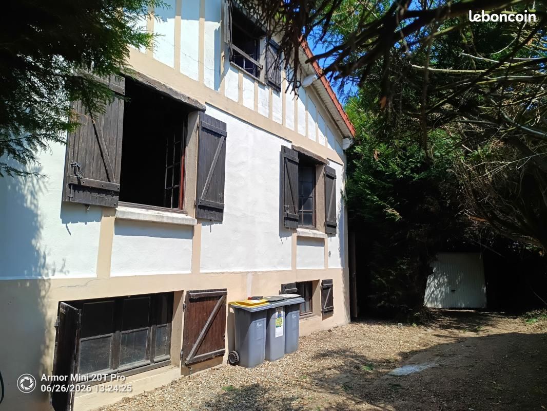 Maison 2 pièces 45 m² · à Fosses · 45 m² · 192 000 €