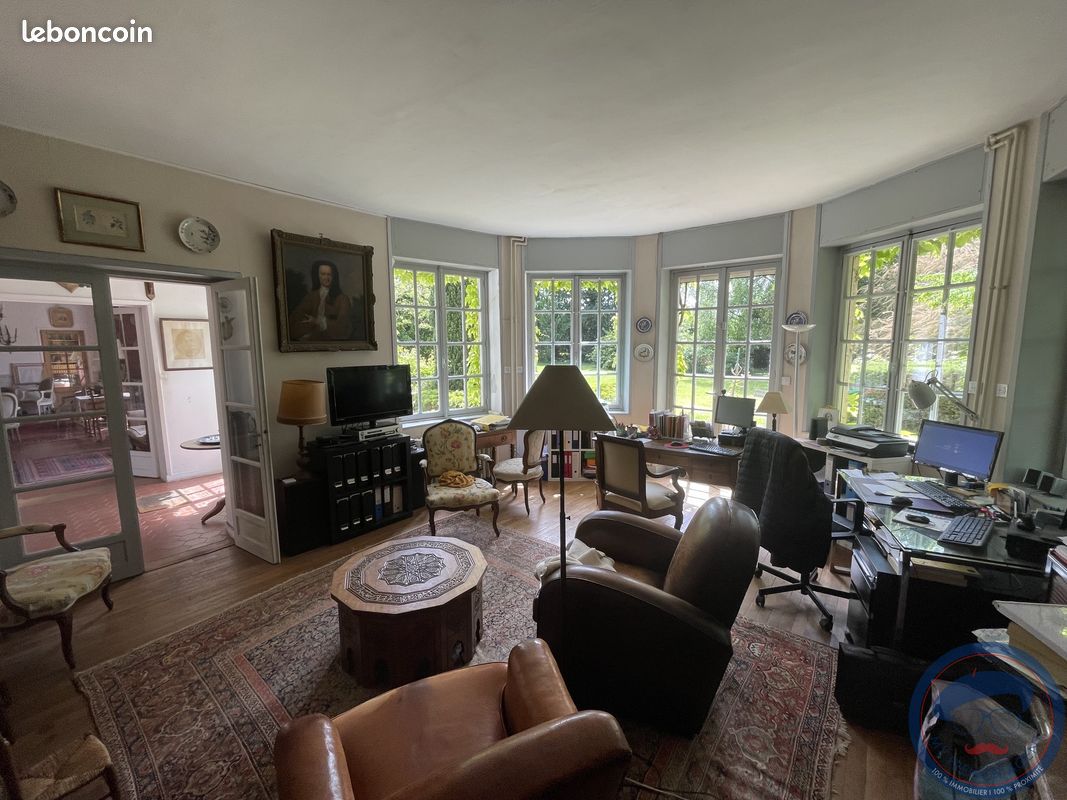Maison 10 pièces 270 m² · à Saint-Contest · 270 m² · 892 500 €