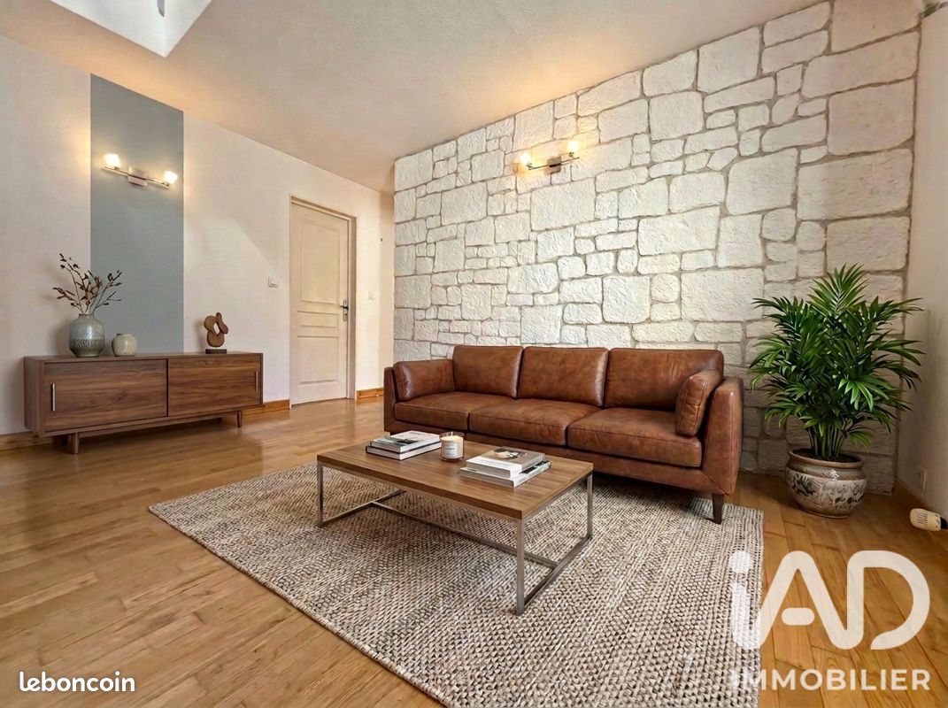 Appartement 6 pièces 129 m² · à Ceyrat · 129 m² · 275 000 €