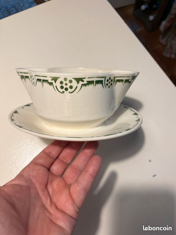 Saucière ancienne Badonviller (image 3)