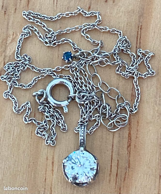 Collier en argent (image 1)