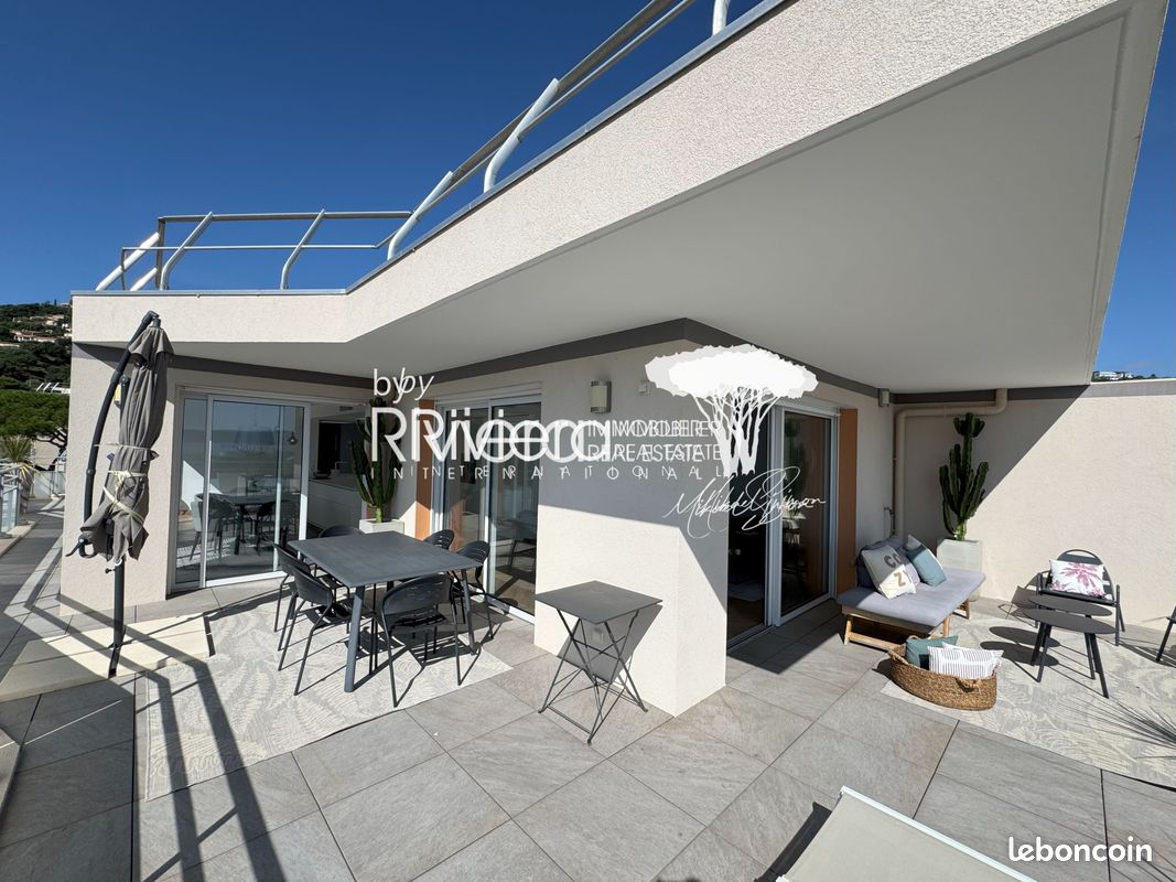 Appartement 5 pièces 147 m² · à Cavalaire-sur-Mer · 147 m² · 1 404 000 €