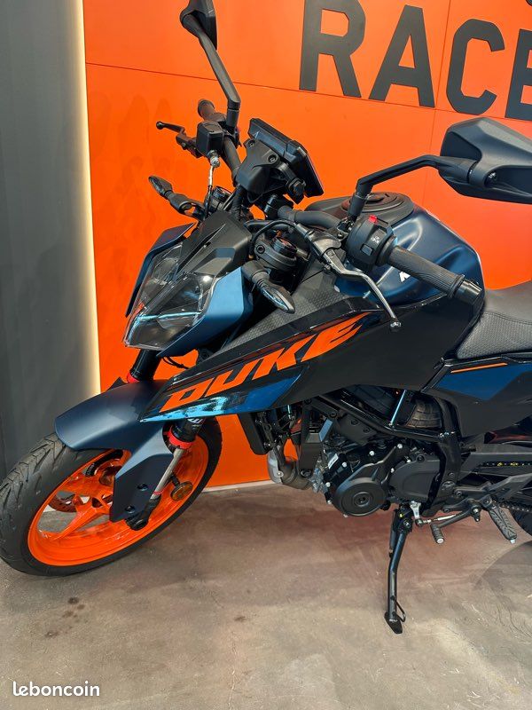 KTM 125 duke 2024 - 10 kilomètres (image 2)