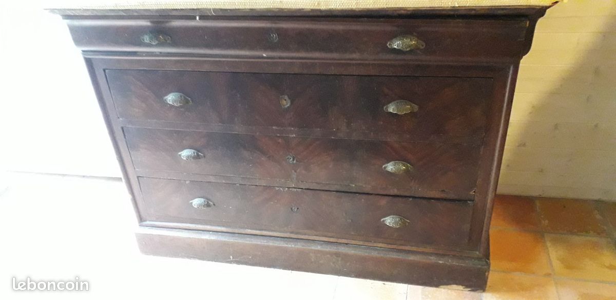 Commode ancienne, en loupe de bois foncé (image 4)
