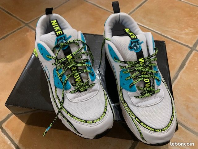 Nike Air Max 90 Worldwide White Volt Chaussures