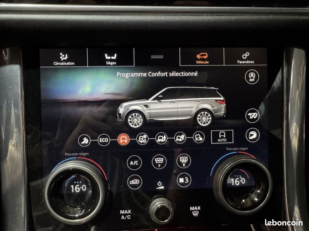 Land Rover Range Rover Sport (2) V8 5.0 575ch SVR Toit Ouvrant CARBONE Phase 2 (image 18)