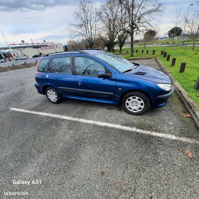 Peugeot 206 sw - Voitures