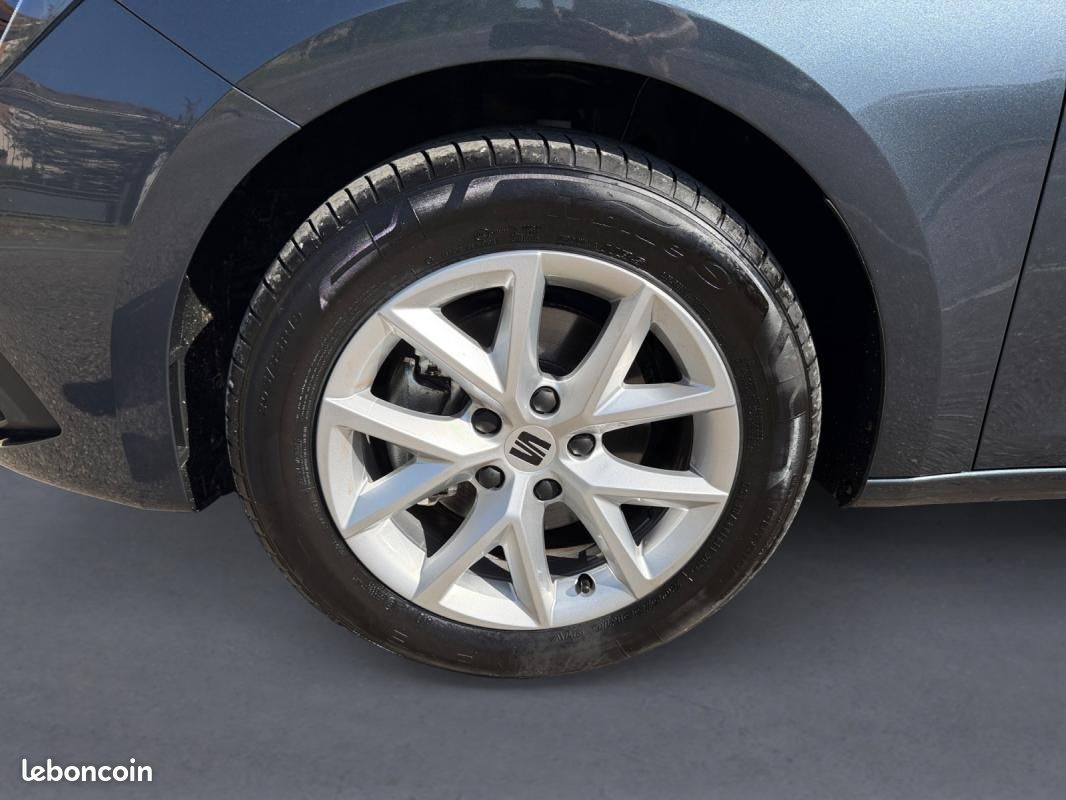 Seat Leon IV 1.5 ETSI HYBRID 115 BUSINESS DSG7 (image 14)