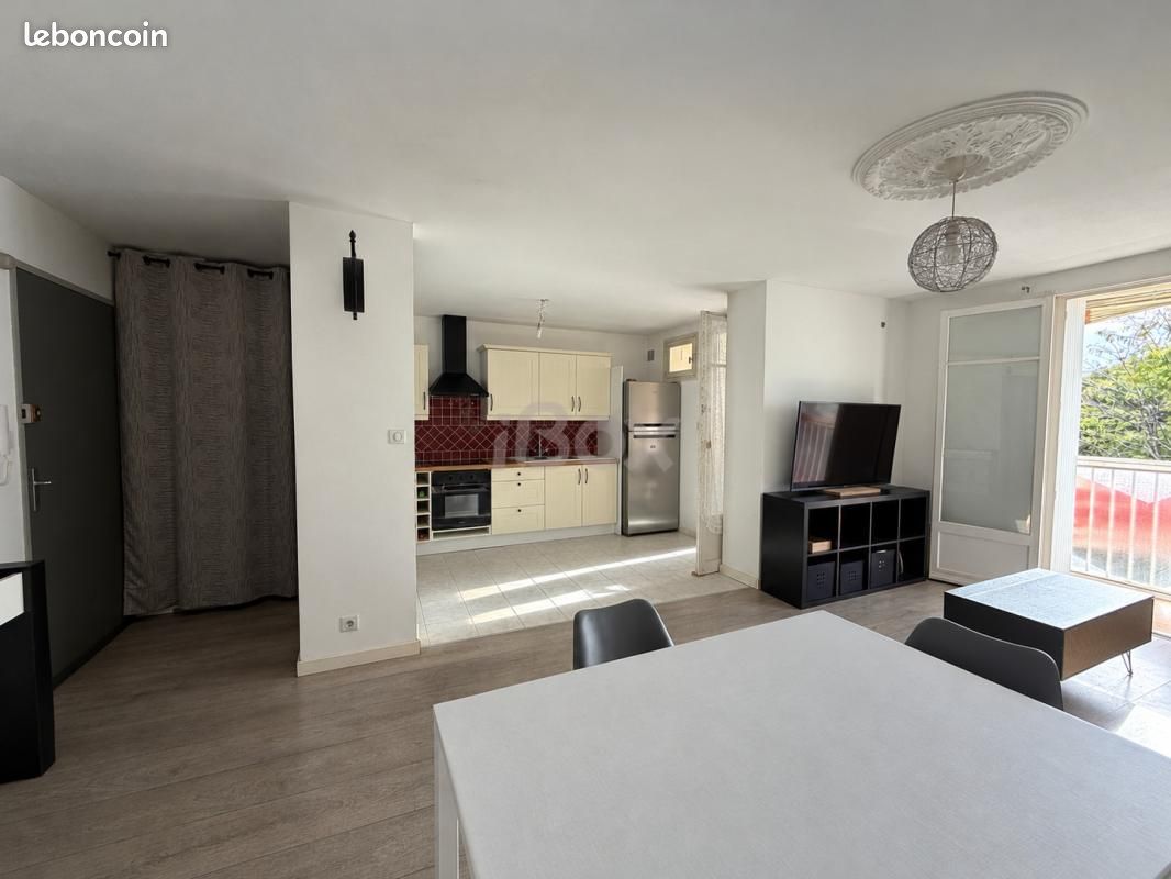 Appartement 2 pièces 62 m² · à Toulon · 62 m² · 740 €/mois