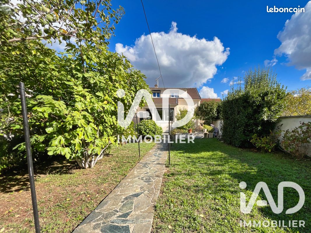 Maison 6 pièces 105 m² · à Chelles · 105 m² · 339 000 €