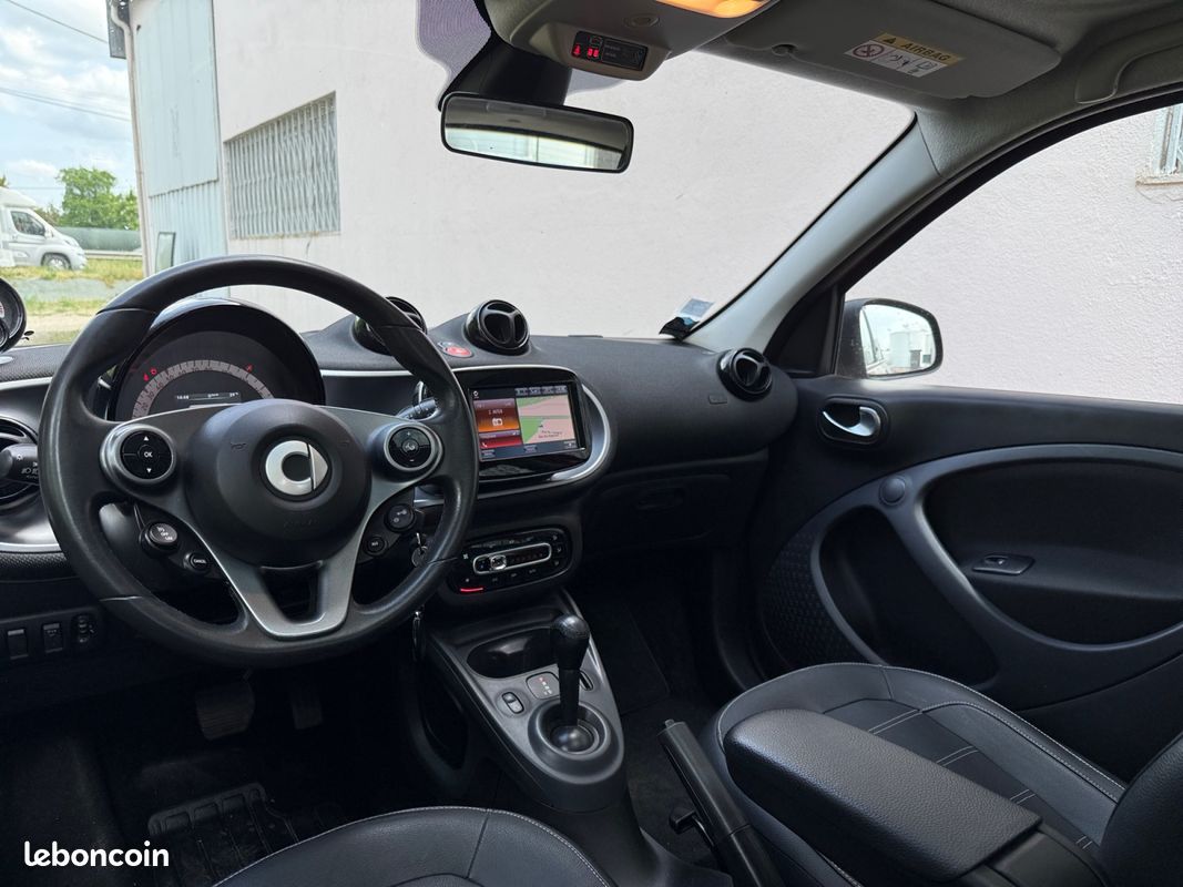 SMART FORFOUR 0.9 90 Prime 90Ch Bluetooth Toit panoramique Régulateur de Vitesse Garantie 12 mois (image 12)
