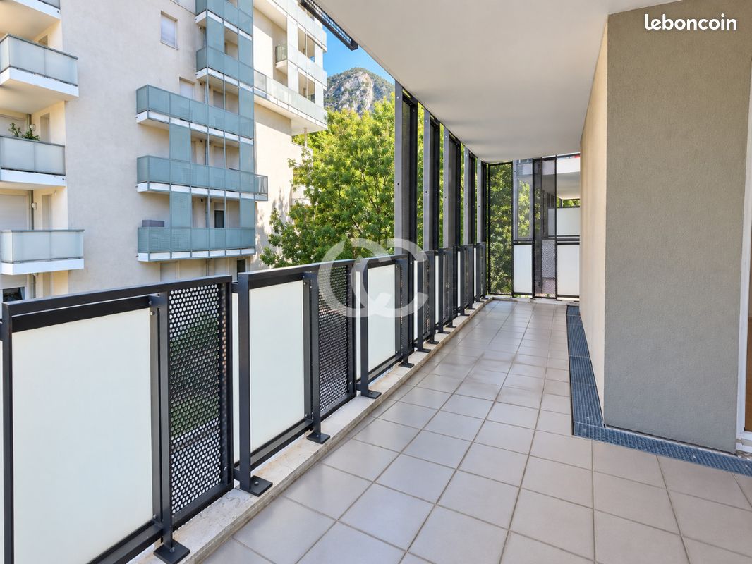 Appartement 2 pièces 42 m² · à Grenoble · 42 m² · 149 000 €