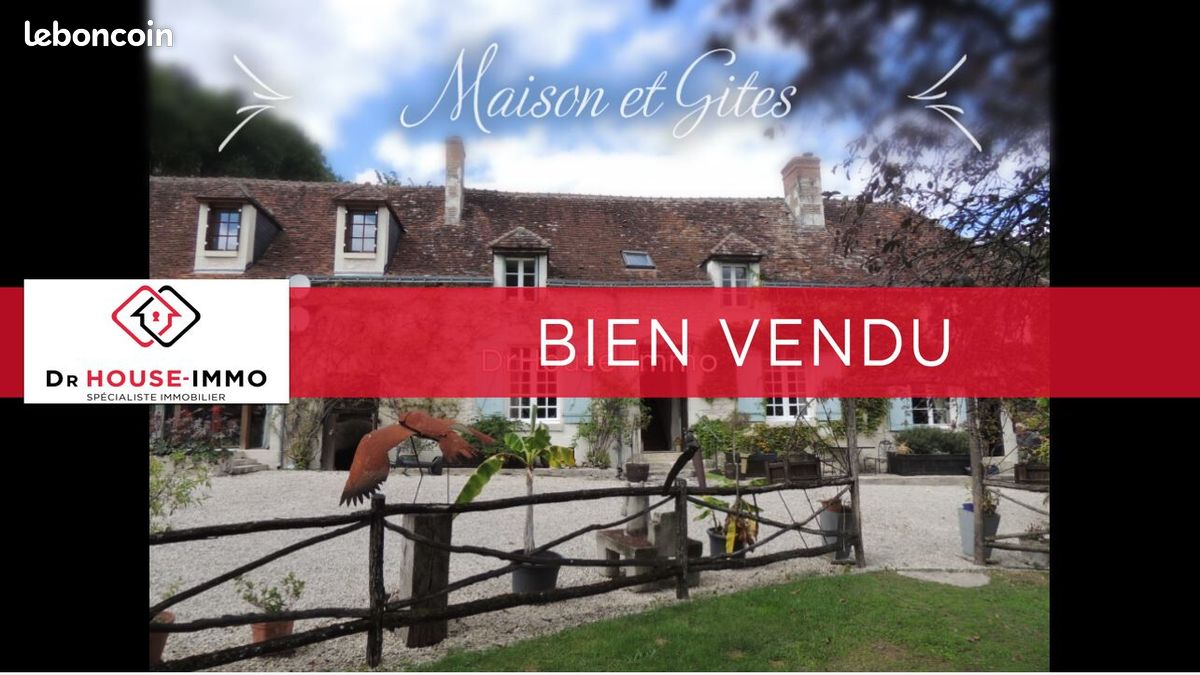 Maison 16 pièces 507 m² · à Dangé-Saint-Romain · 507 m² · 465 975 €