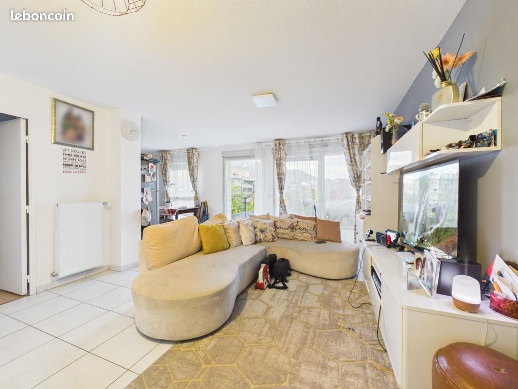 Appartement 4 pièces 82 m² · à Fontaine · 82 m² · 215 000 €