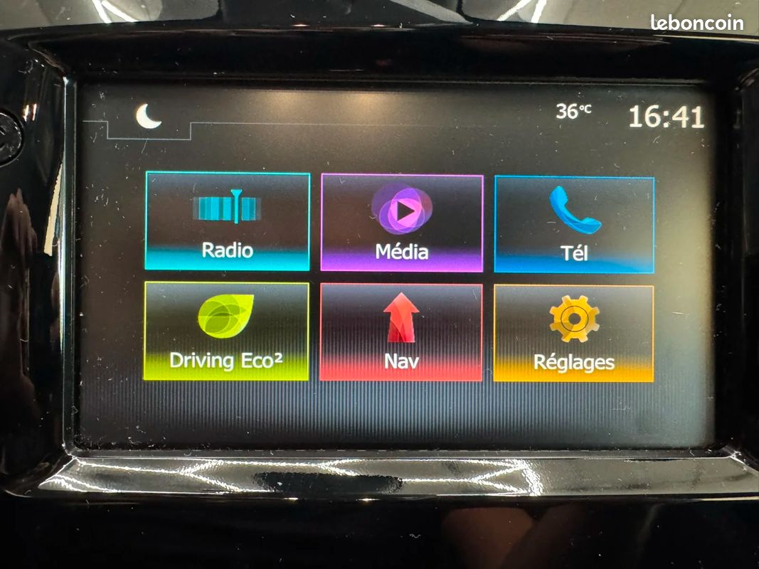 Renault clio iv 0.9 tce 90 intens (image 32)