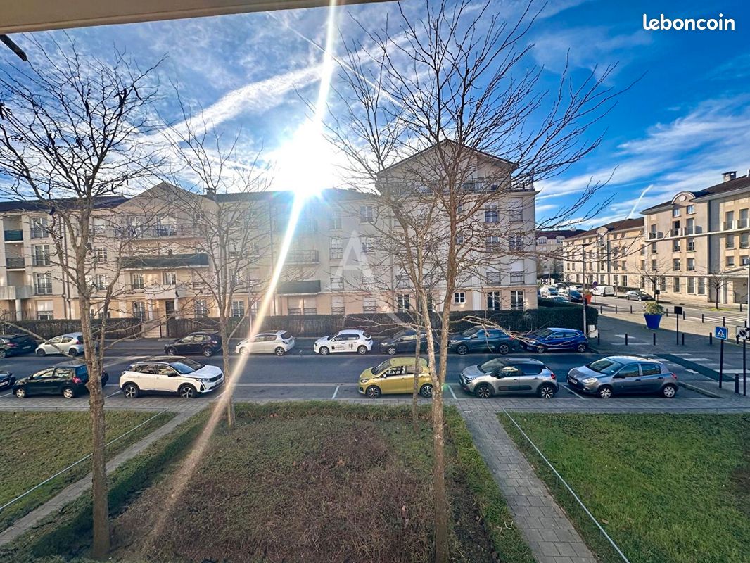 Appartement 1 pièce 31 m² · à Bussy-Saint-Georges · 31 m² · 820 €