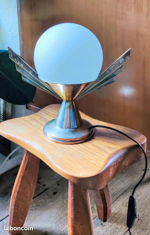Rare lampe à poser métal argenté et globe verre blanc Art déco vintage (image 1)