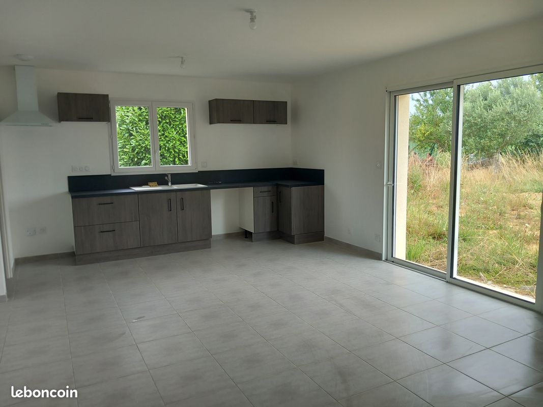 Maison 4 pièces 90 m² · à Prunay-Cassereau · 90 m² · 730 €